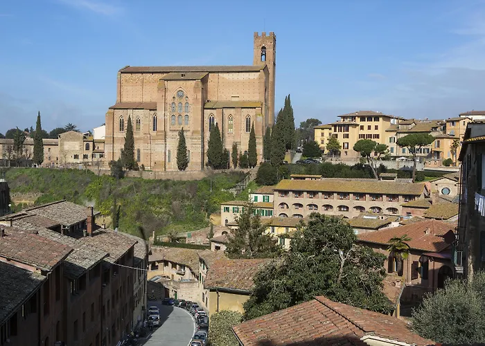 Hotel Alma Domus Siena